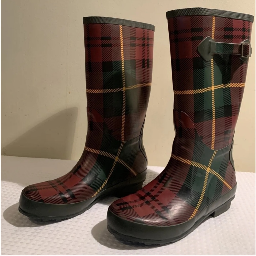 LL Bean Wellie Plaid Check Rain Boots in Tartan Plaid-8. In great condition.